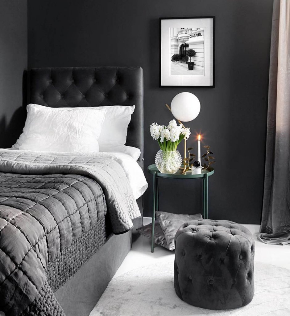 Спальная комната в серых тонах