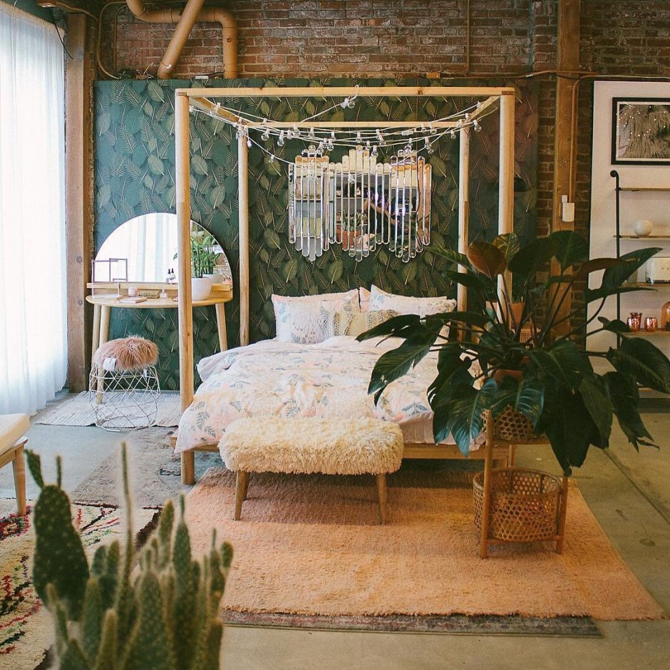 Тропический стиль спальни на даче