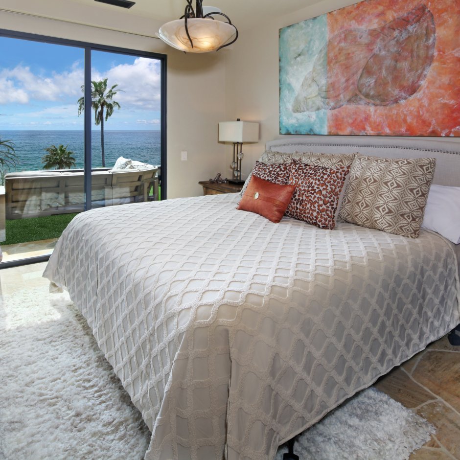 Спальня с видом на море и террасой
