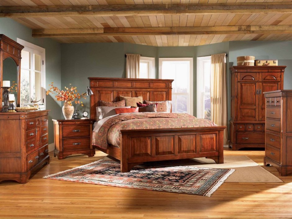 Комната с деревянной мебелью