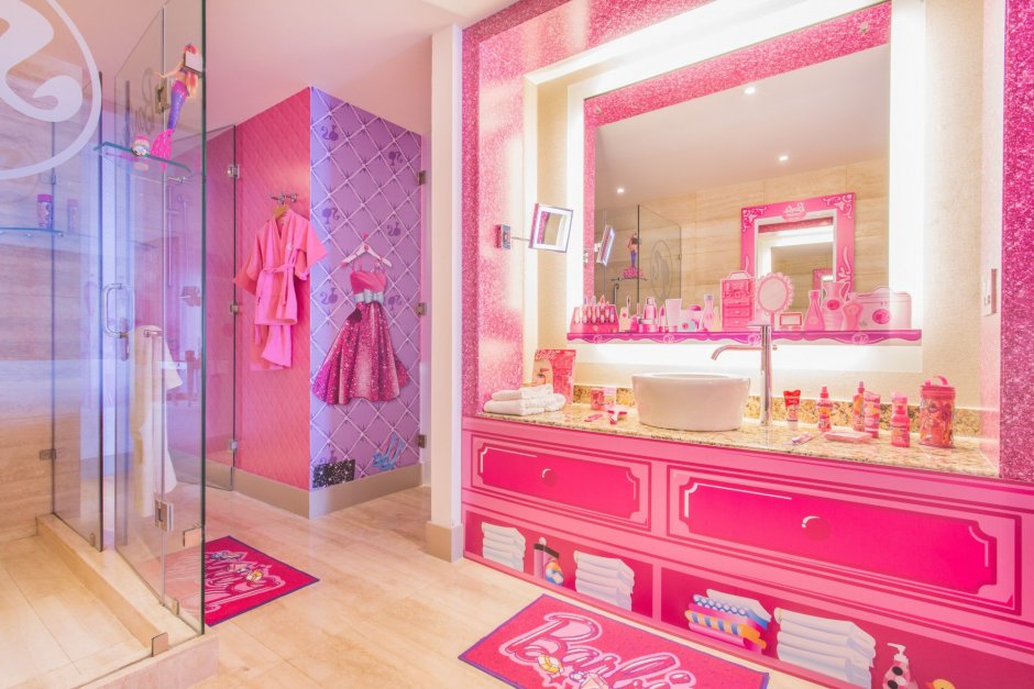 Комната для девочки в стиле Барби