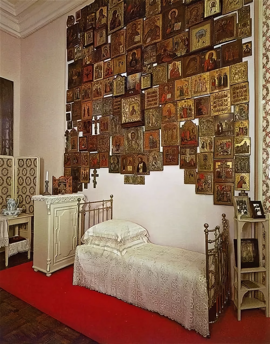 Александровский дворец спальня Николая II
