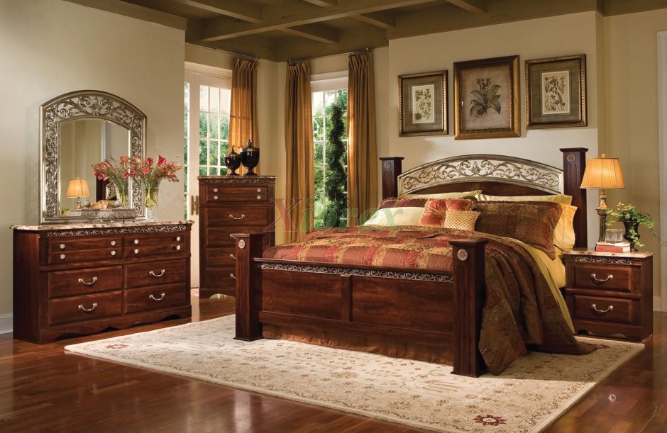Классическая коричневая спальня
