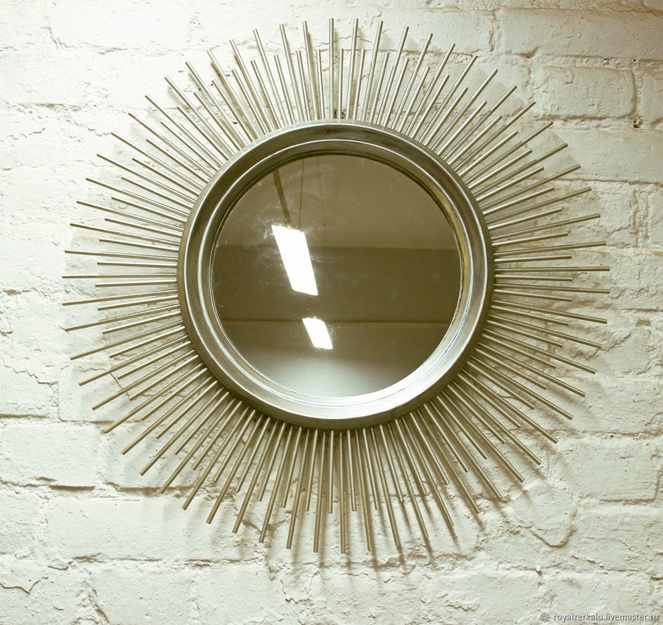 Круглое зеркало в интерьере