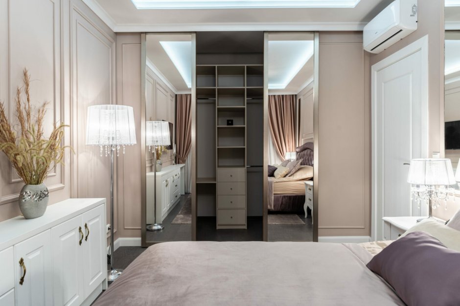 Встроенная гардеробная в спальне фото дизайн