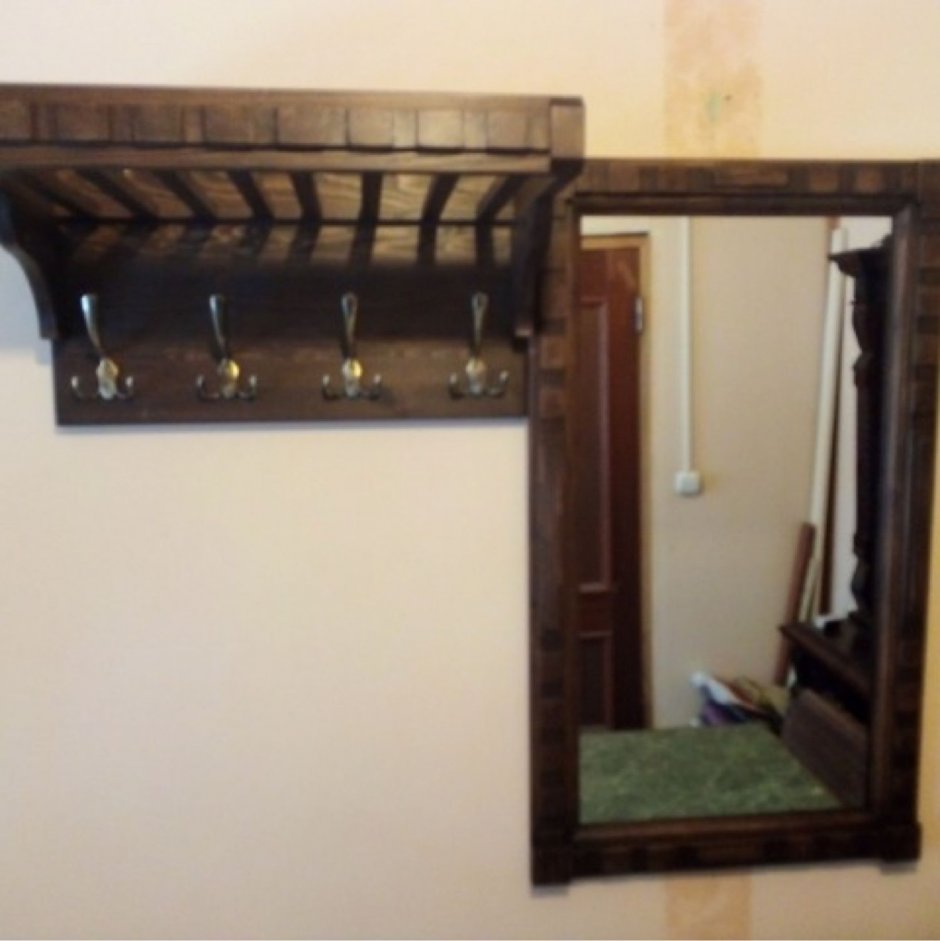 Вешалка настенная деревянная с зеркалом