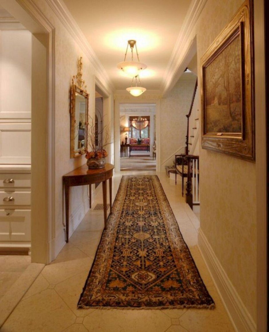Плитка в классическом стиле в коридоре