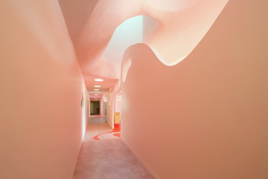Архитектура детского сада цвет коридоры