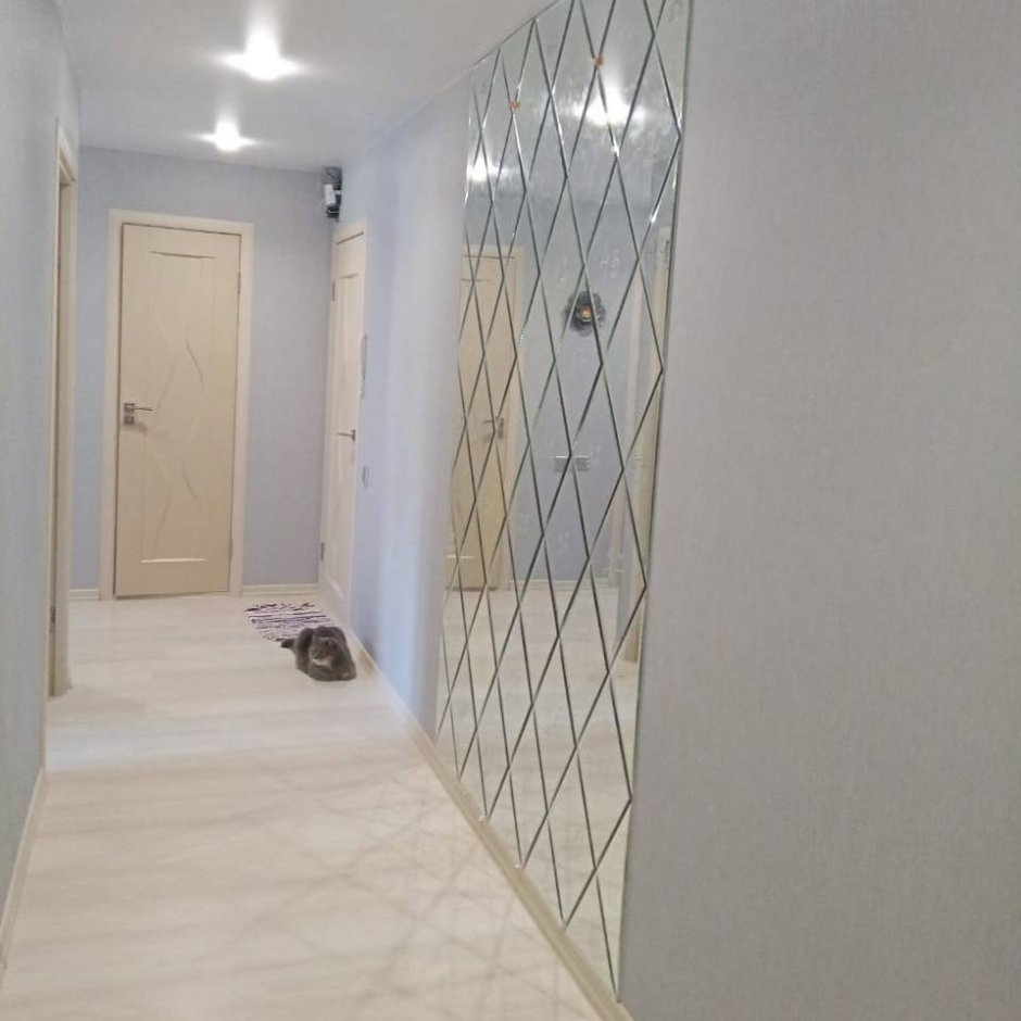 Зеркальная мозаика в коридоре (30 фото)