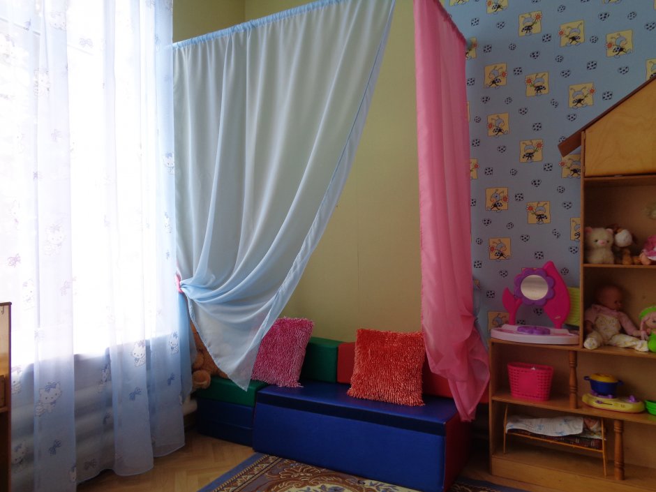 Зона уединения в детской комнате