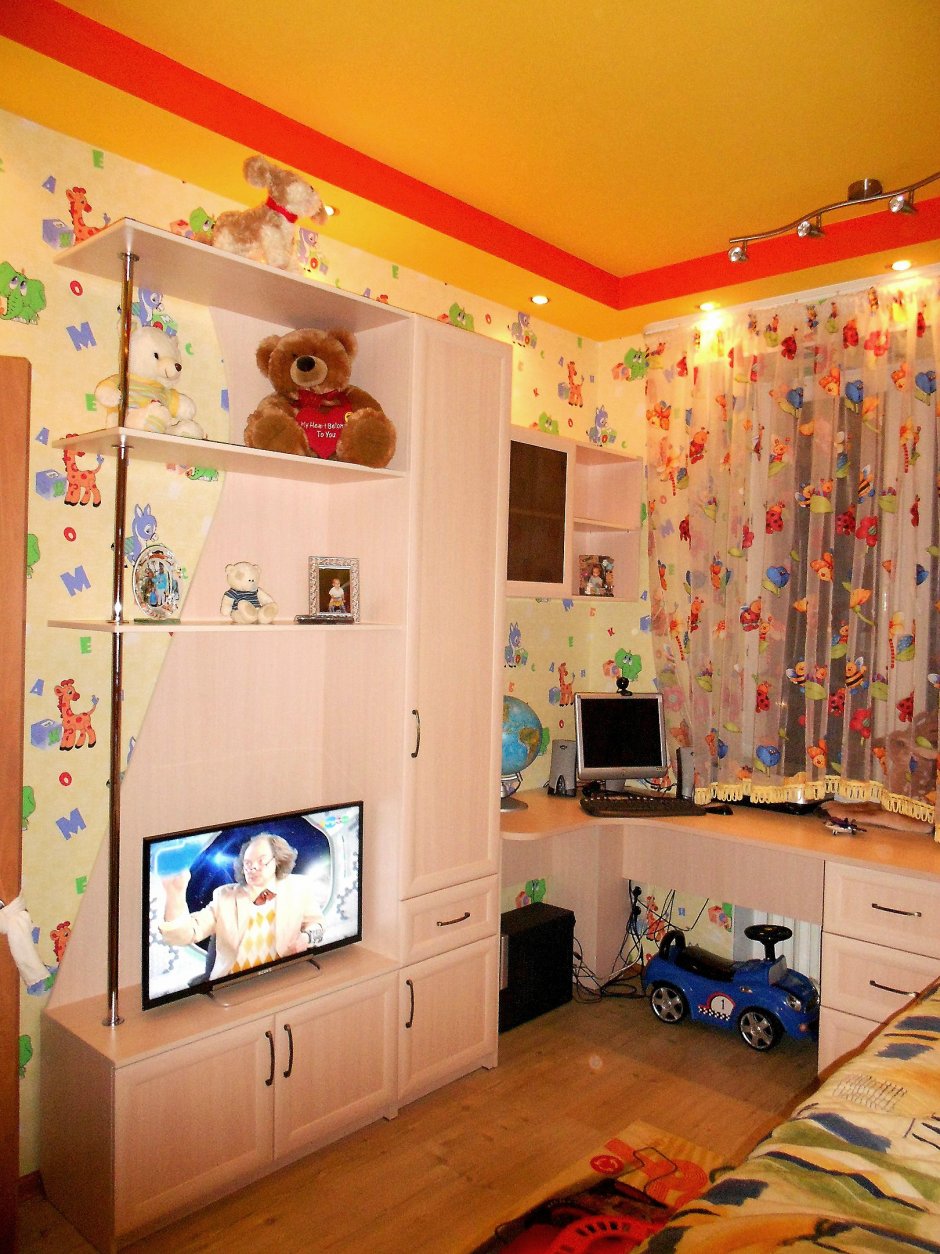 Стенка в детскую комнату для мальчика