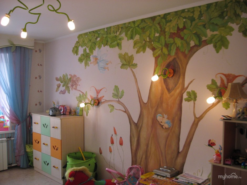 Разрисовать стены в детской комнате