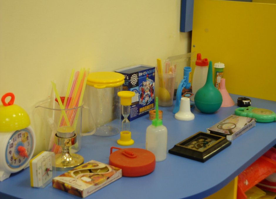 Уголок лаборатория в детском саду