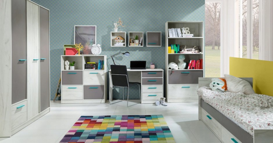 Серая детская с белой мебелью