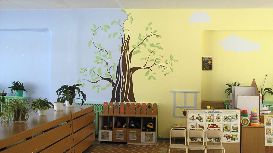 Покраска стен в детском саду варианты