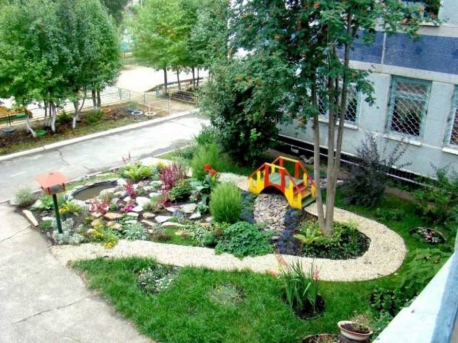 Озеленение участка детского сада