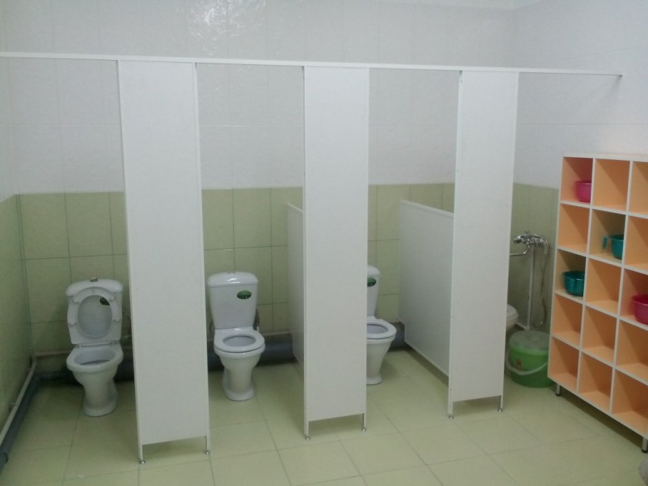 Туалетные перегородки без двери