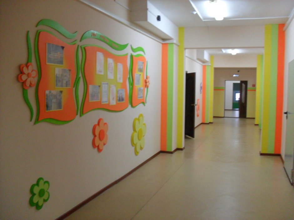 Декор коридора в детском саду