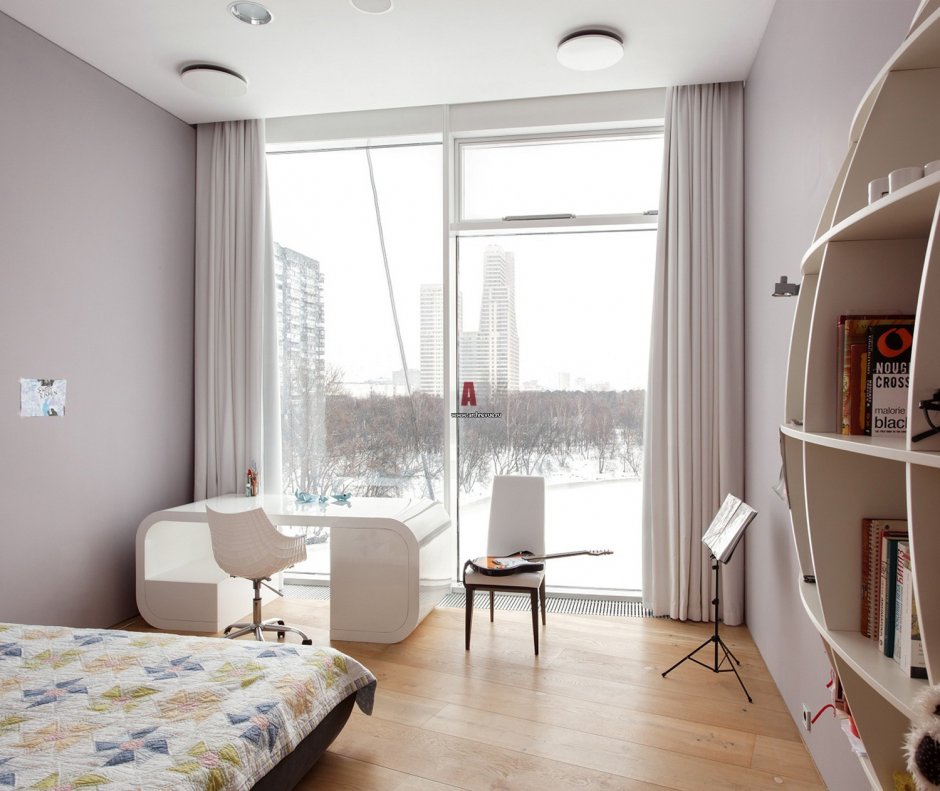 Спальня подростка с панорамным окном