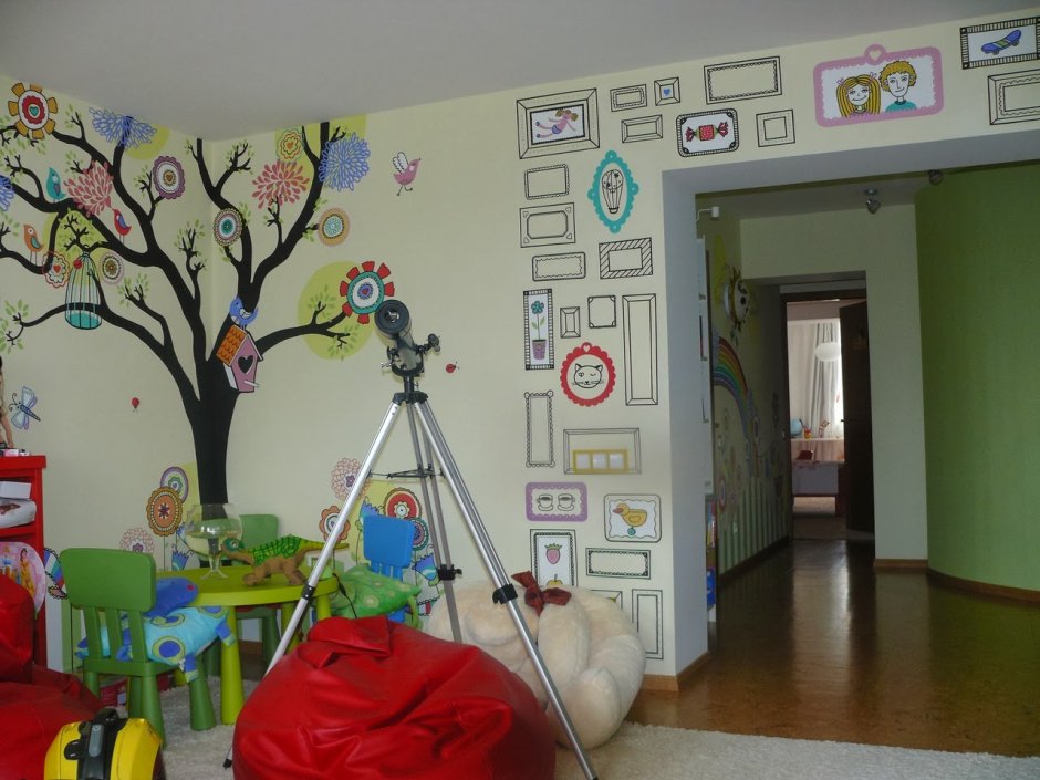 Разрисовать стены в детском саду