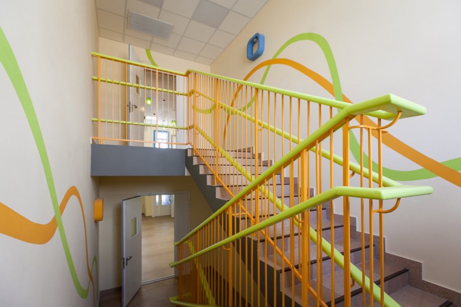 Ограждение лестниц для детских учреждений