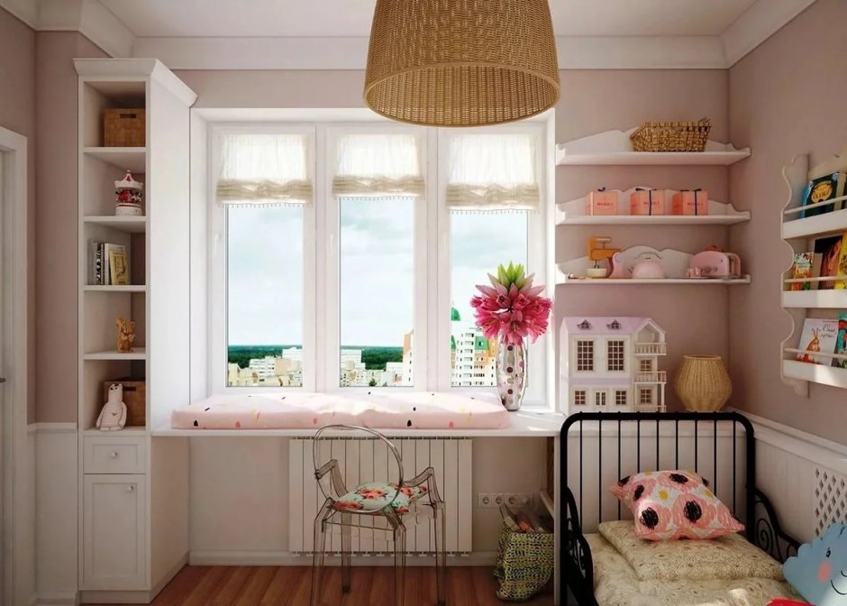 Стол-подоконник в детской