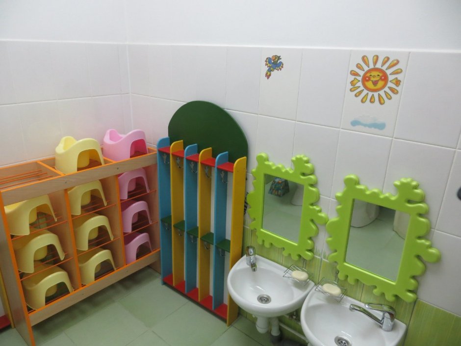 Детский туалет в детском саду