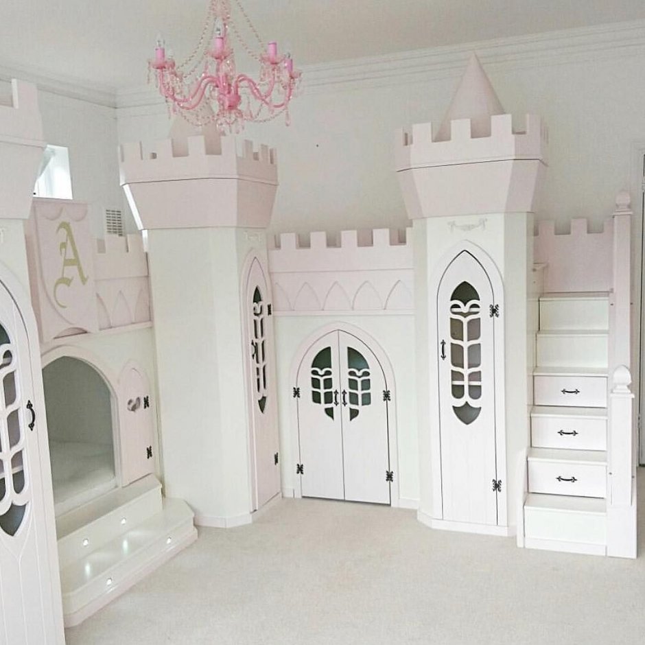 Детская комната в стиле замка