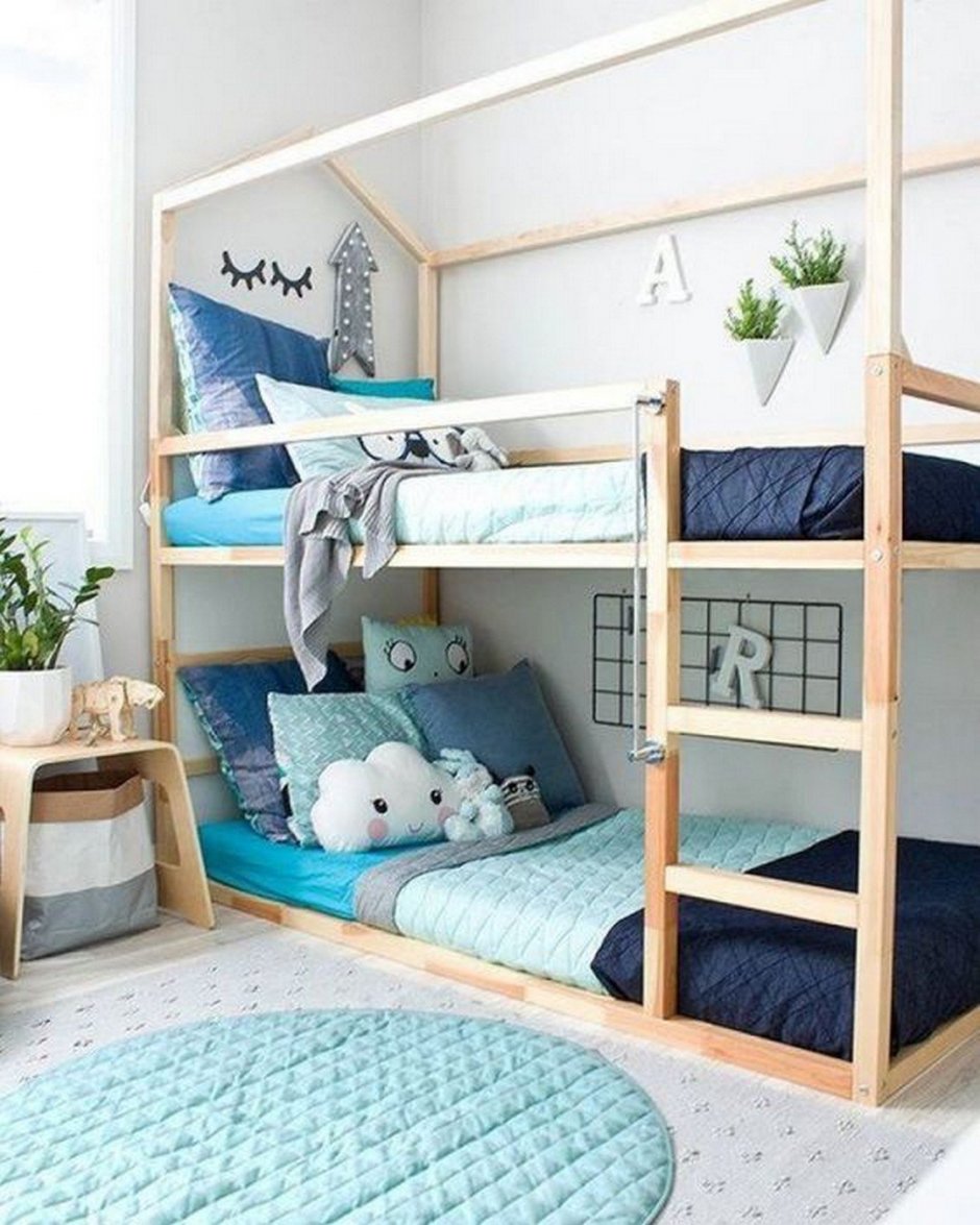 Детская спальня с двухъярусной кроватью