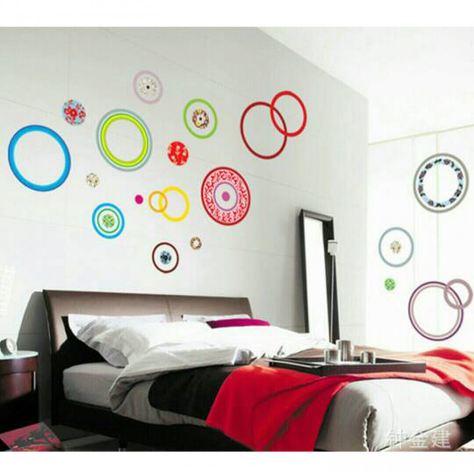 Наклейки на стену разноцветные круги