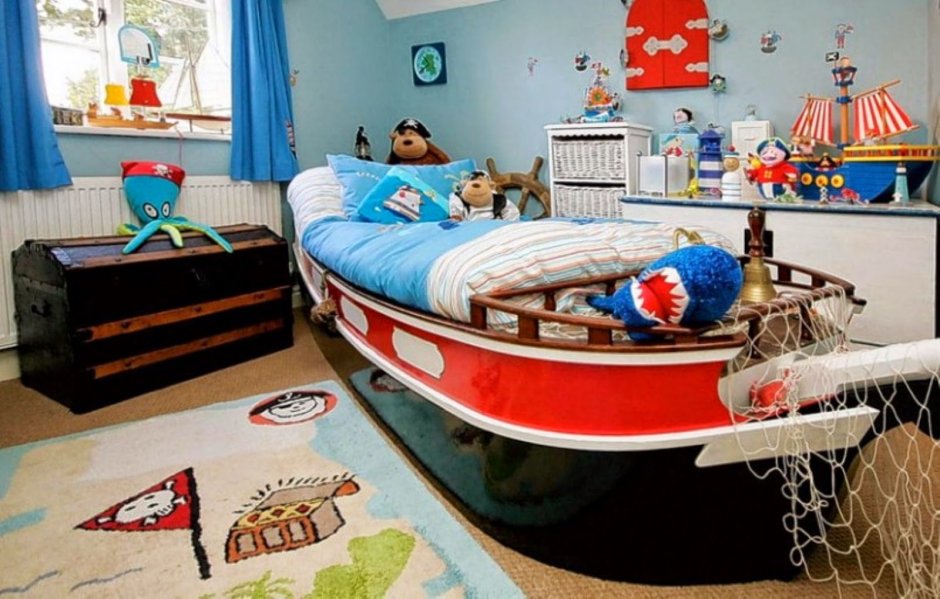 Детская комната для мальчика корабль