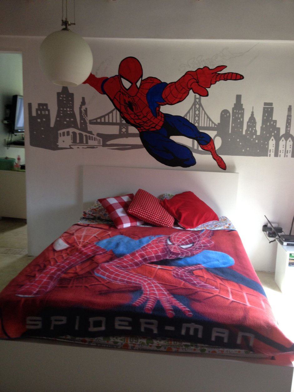 Спальня в стиле человека паука