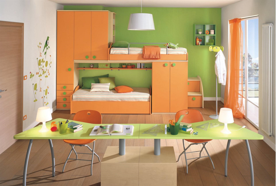 Комната в оранжево зеленых тонах