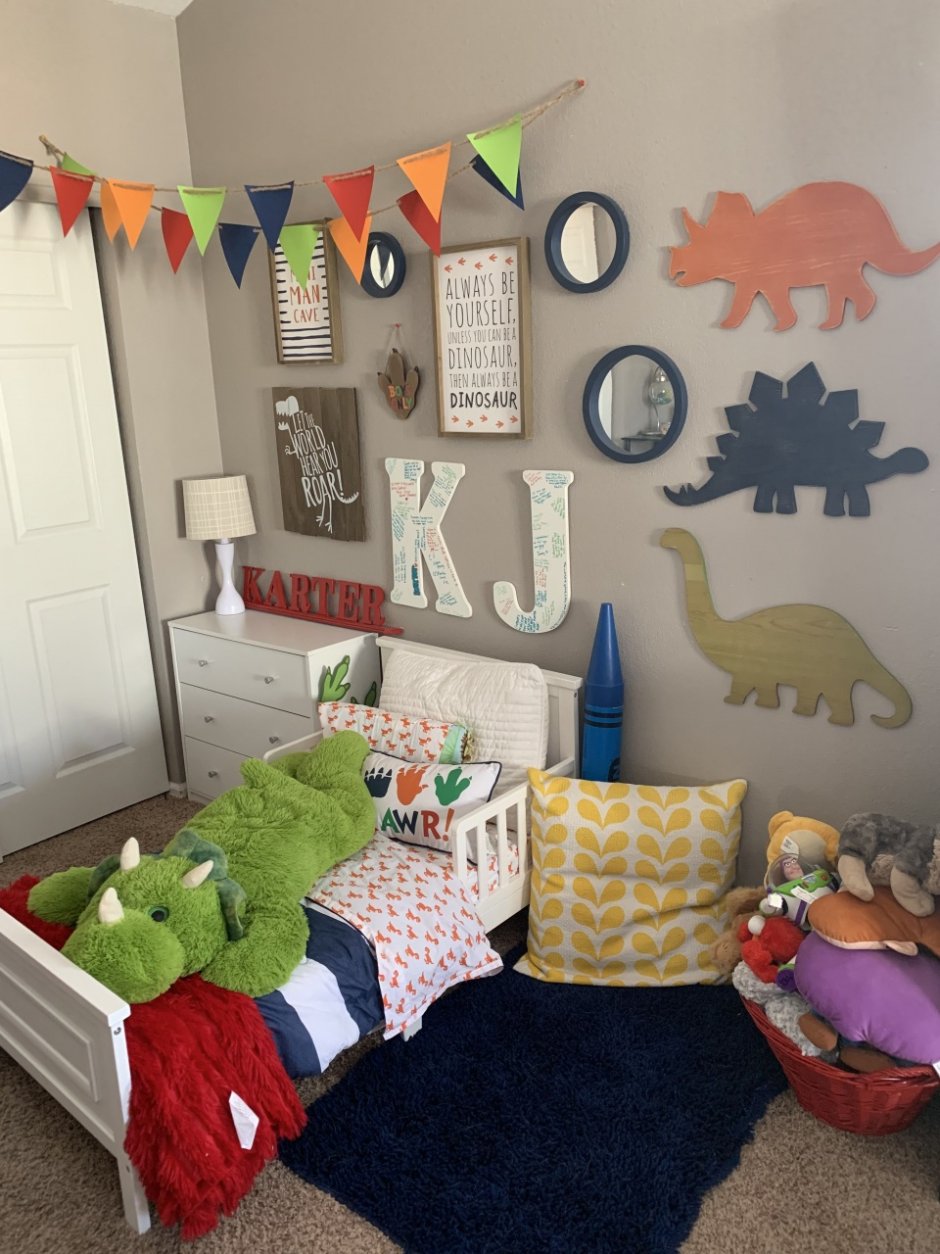 Комната для мальчика в стиле динозавров