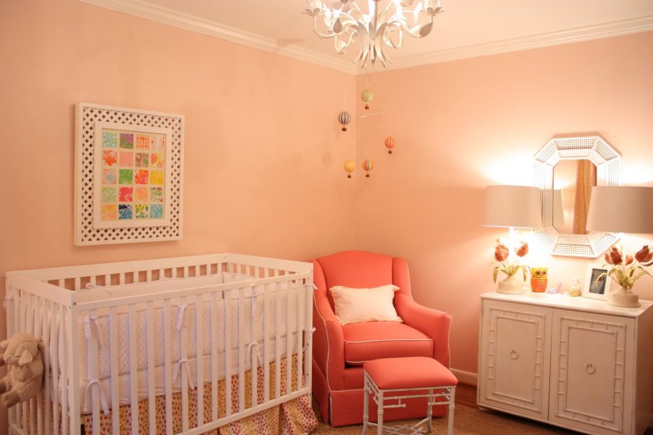 Персиковая детская комната