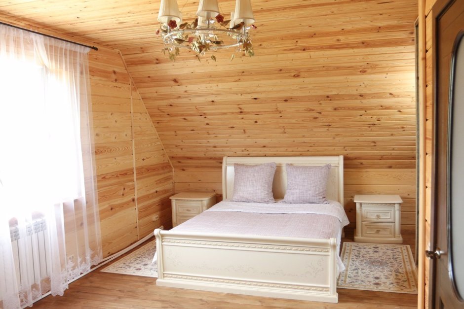 Спальня в доме из бруса в стиле Прованс