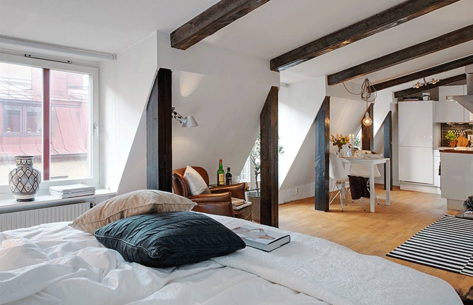 Спальня с балками в скандинавском стиле