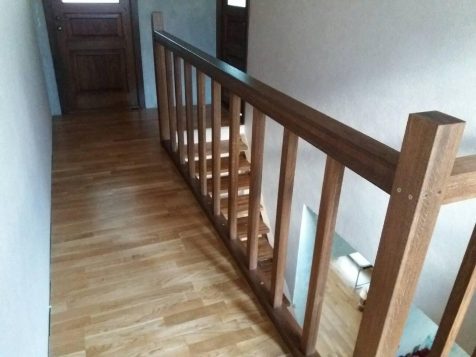 Столбы для лестницы деревянные