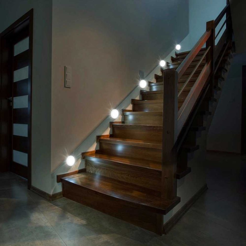 Подсветка лестницы с датчиком движения