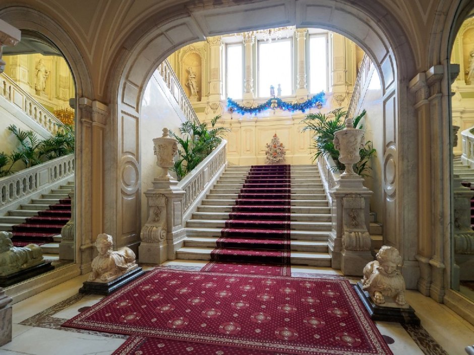 Юсуповский дворец лестница