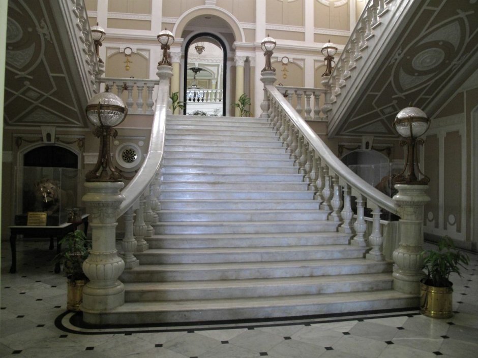 Парадная Дворцовая лестница Англия 17-18 века