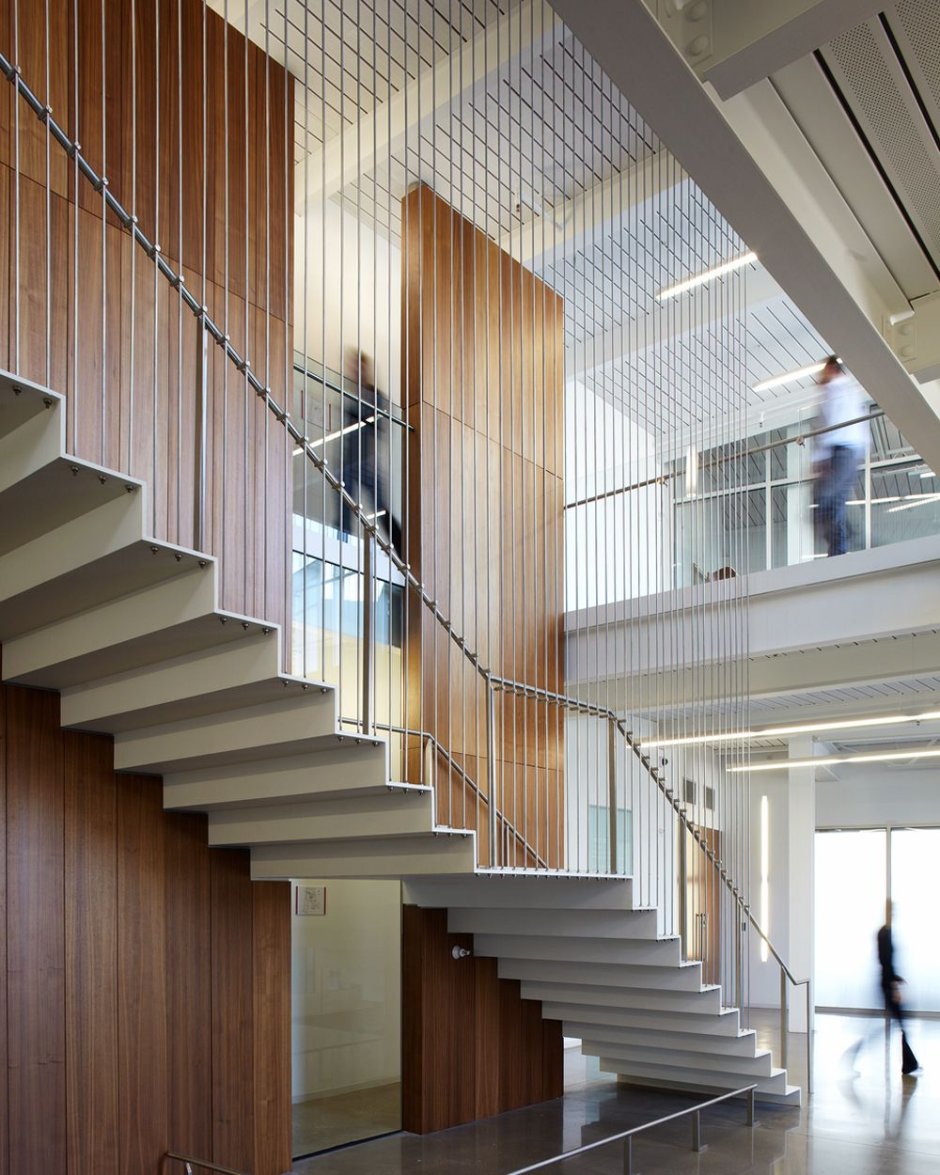 Лестницы в общественных зданиях