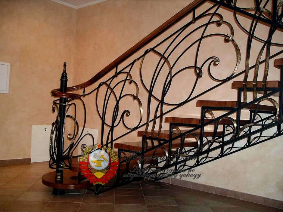 Кованые ограждения лестниц в современном стиле