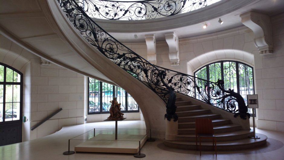 Лестница в Петит Палас в Париже