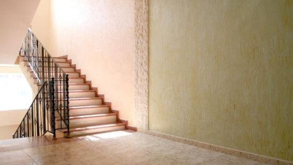 Декоративная штукатурка на лестнице (57 фото)