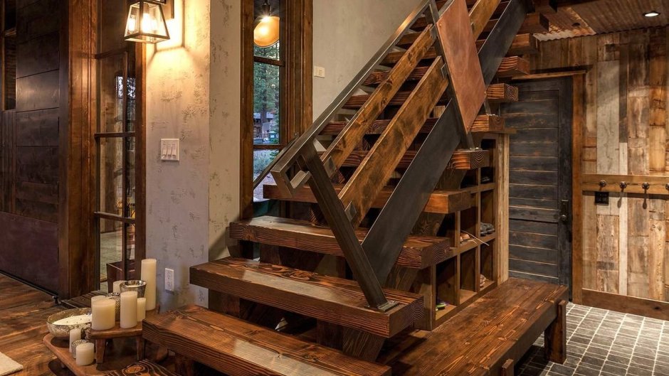 Лестница деревянная стиль Шале