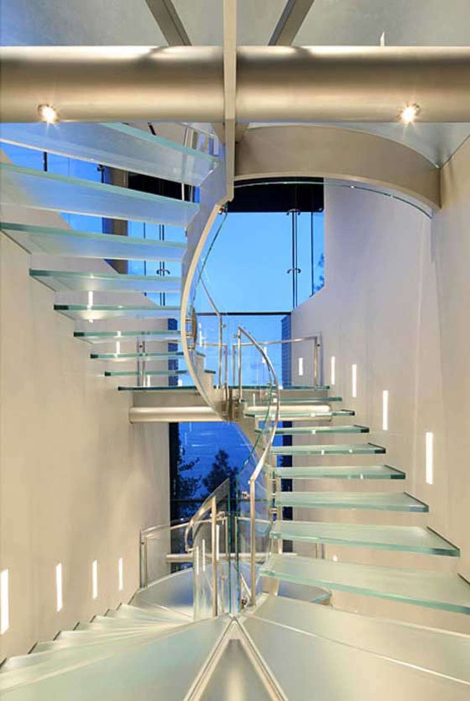 SLV светильники подсветка лестницы