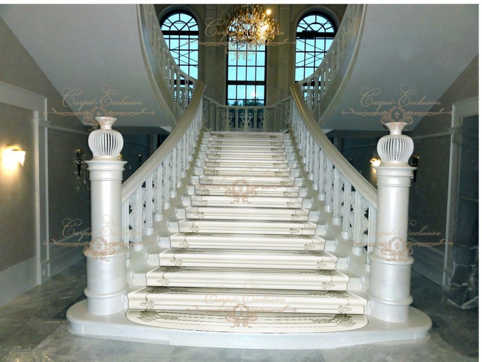 Лестница Дворцовая белая