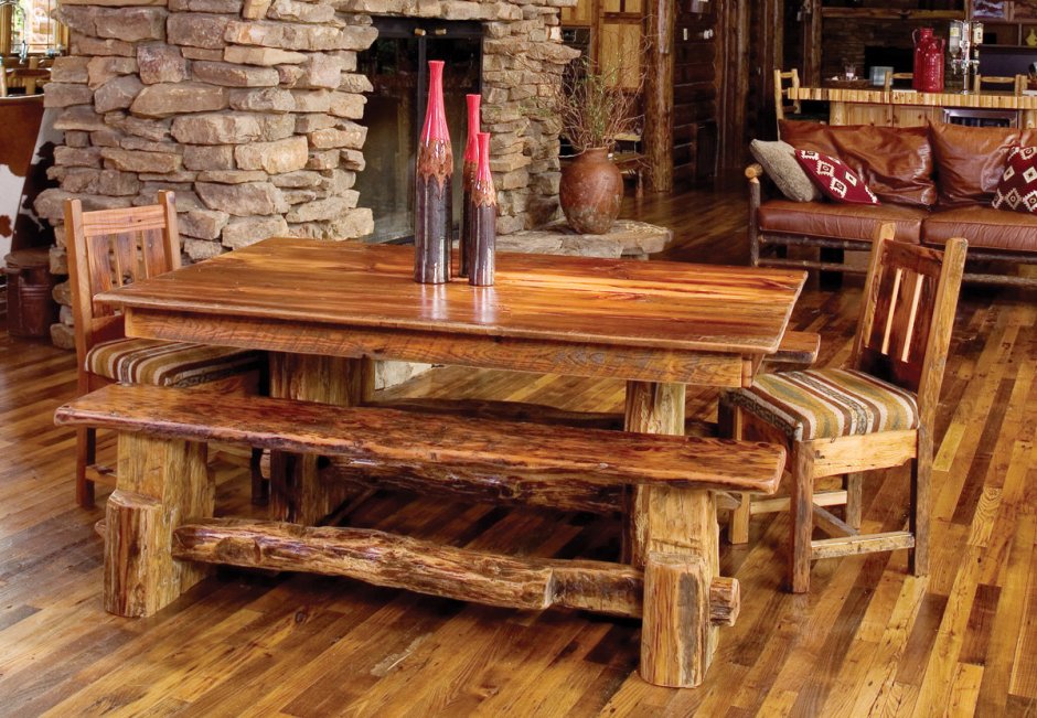 Деревянная мебель в деревенском стиле