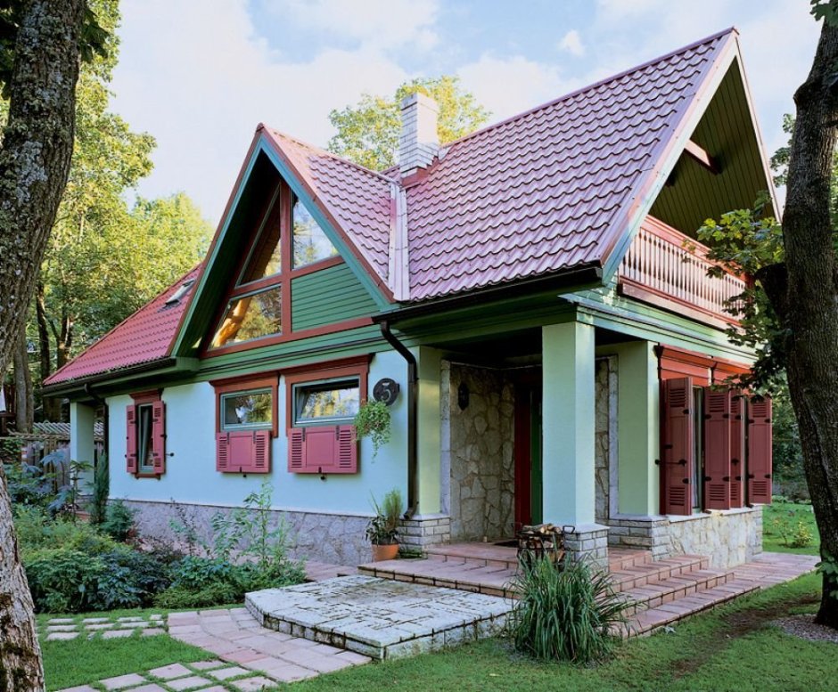 Деревянный дом в стиле Прованс снаружи